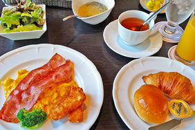 American-style-breakfast-in-Kyoto