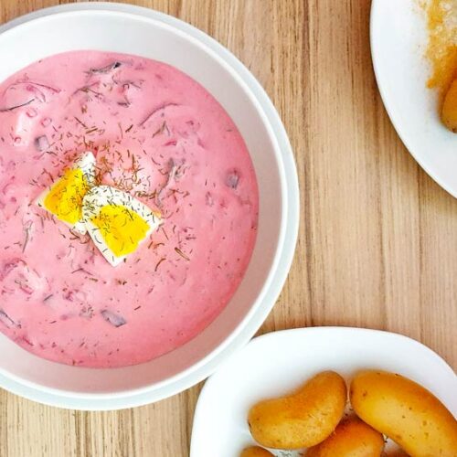 Cold pink soup with potatoes